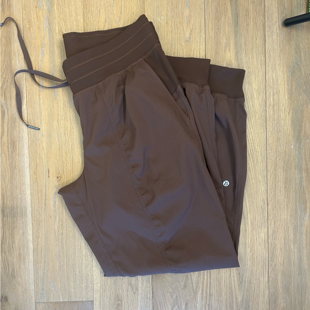 Lulu dance studio joggers